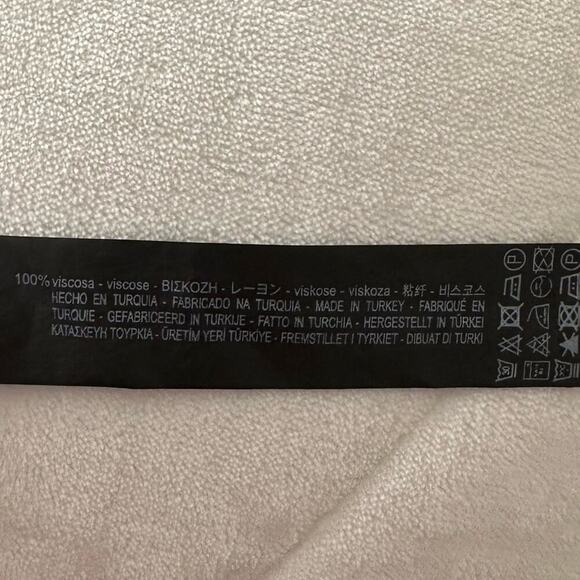 Zara Black Cream Red Floral Print Super High Rise Flowy Ruffle Shorts Sz M - Picture 9 of 10